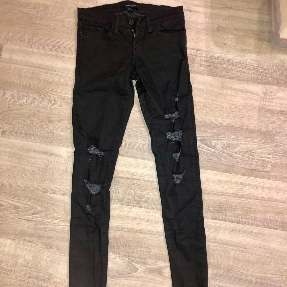 Black skinny jeans